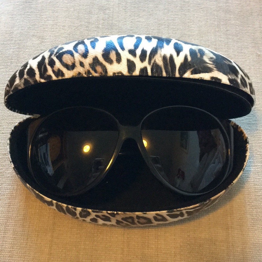 AUTHENTIC GUCCI diamond encrusted sunglasses - Picture 6 of 7